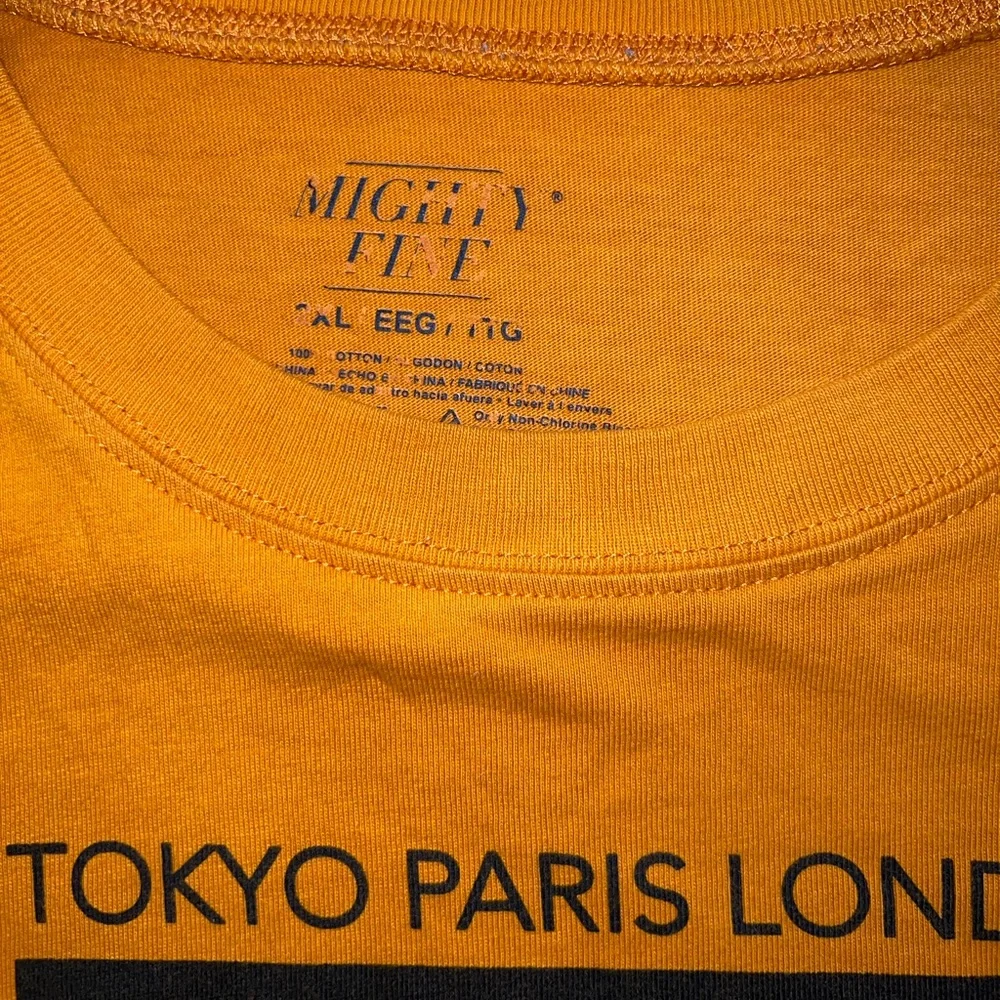 Long Sleeve Cropped Tee - Picture 3 of 4
